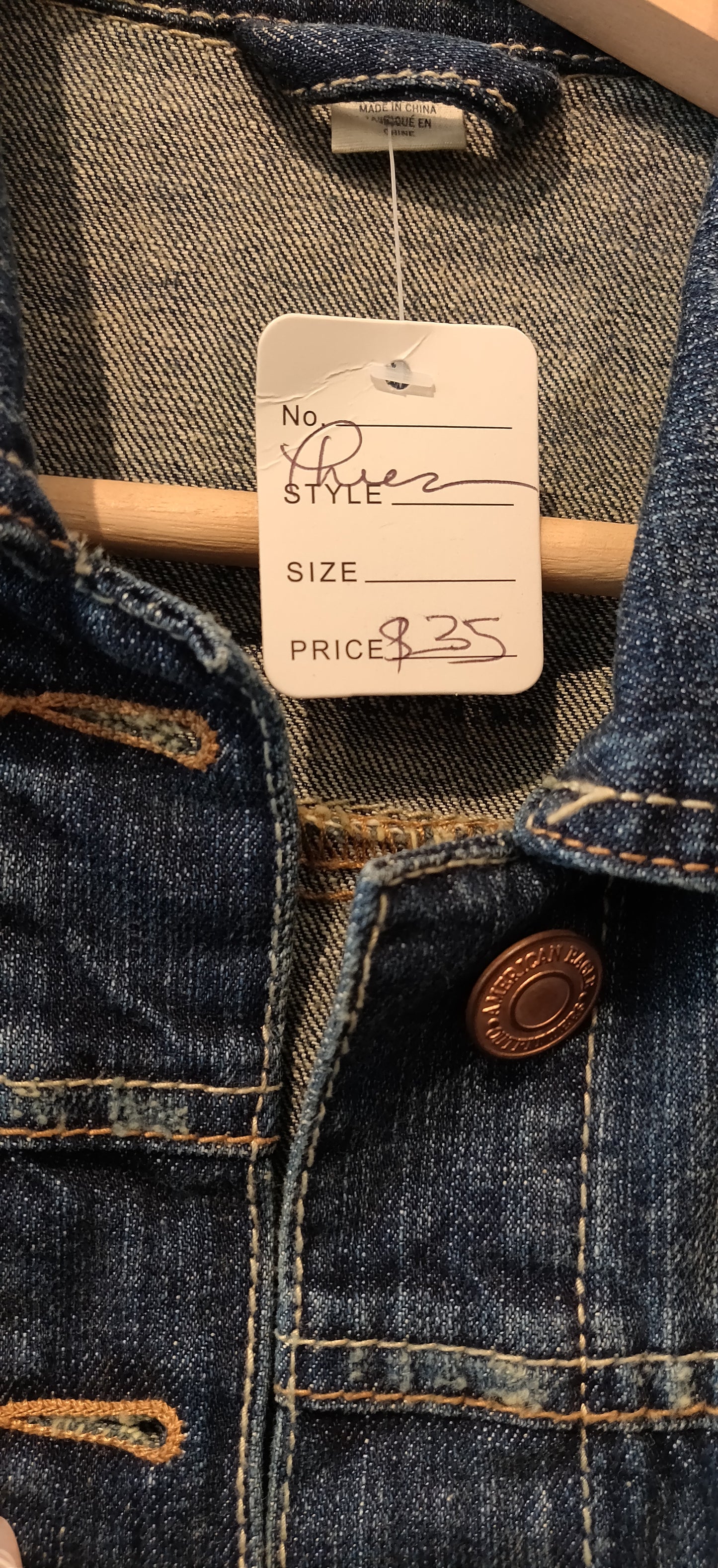 American Eagle Outfitters Boyfriend Denim Jeans Jacket