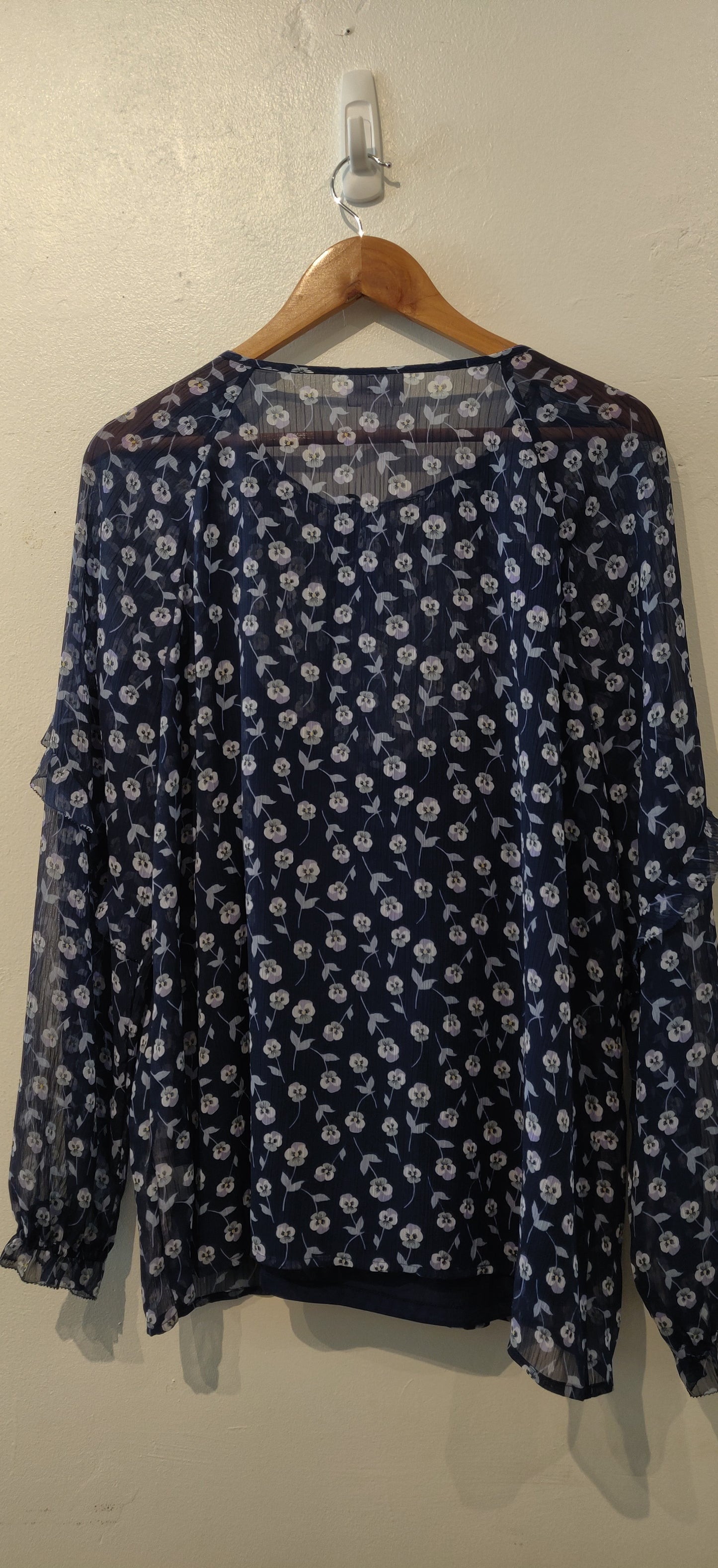 Liz Claiborne Blue Foral Sheer Long Sleeve Blouse