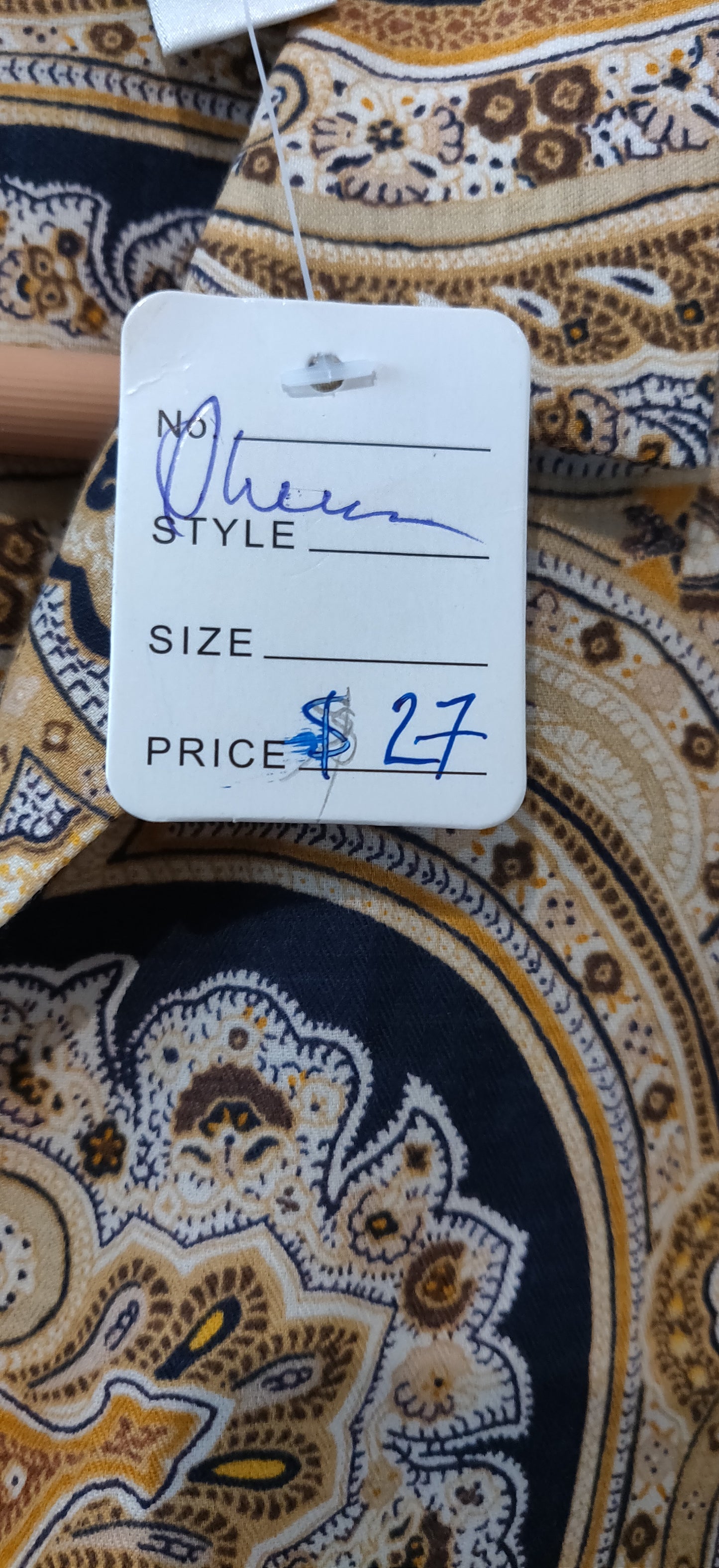 Vintage LizClaiborne Beige Paisley Long Sleeve Blouse